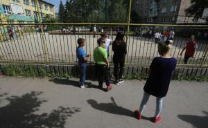 Foto: Dž.K./Radiosarajevo / Djeca ispred škola u Sarajevu